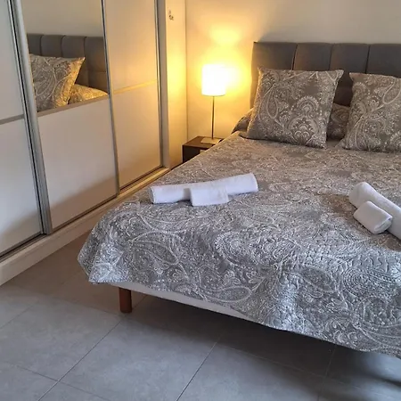 Apartment Beau 2 Pieces Rue D'antibes Cannes