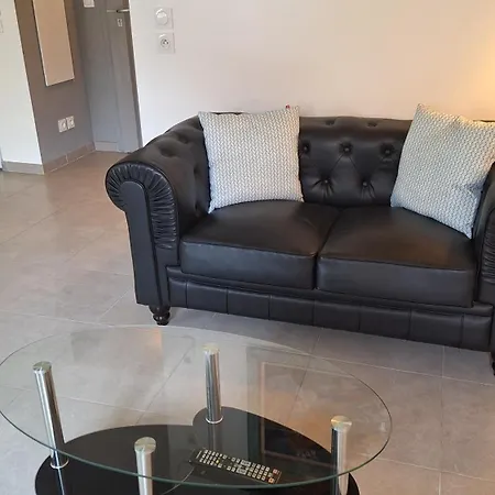 Beau 2 Pieces Rue D'antibes * Cannes